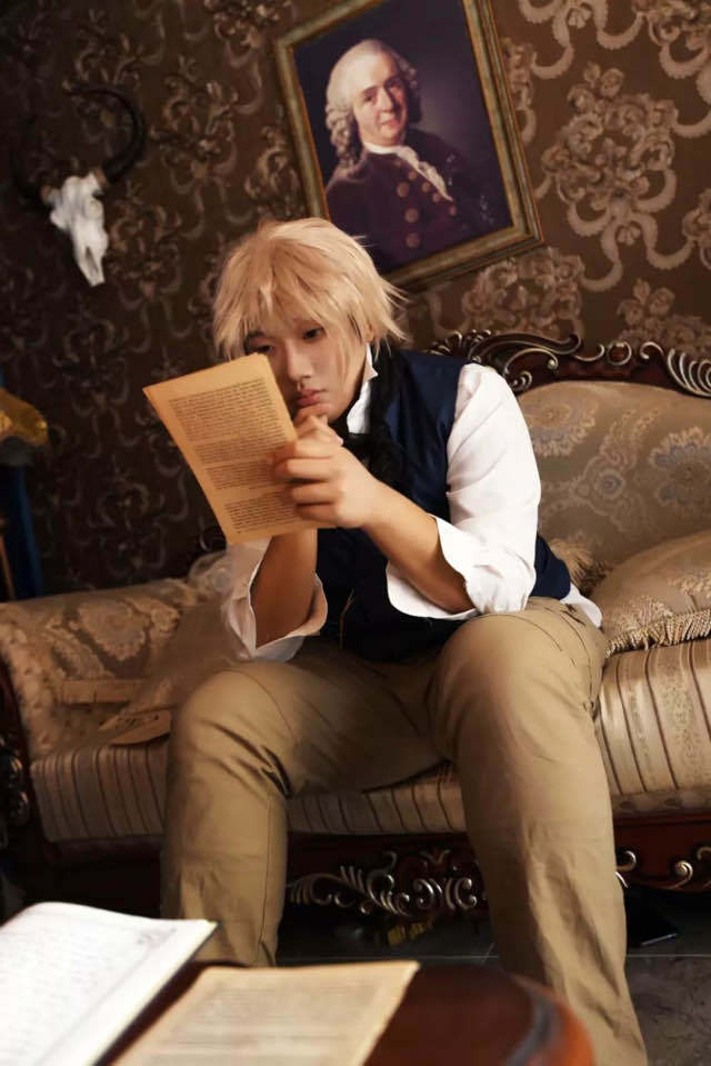 A Conversation About Scientist Cosplay